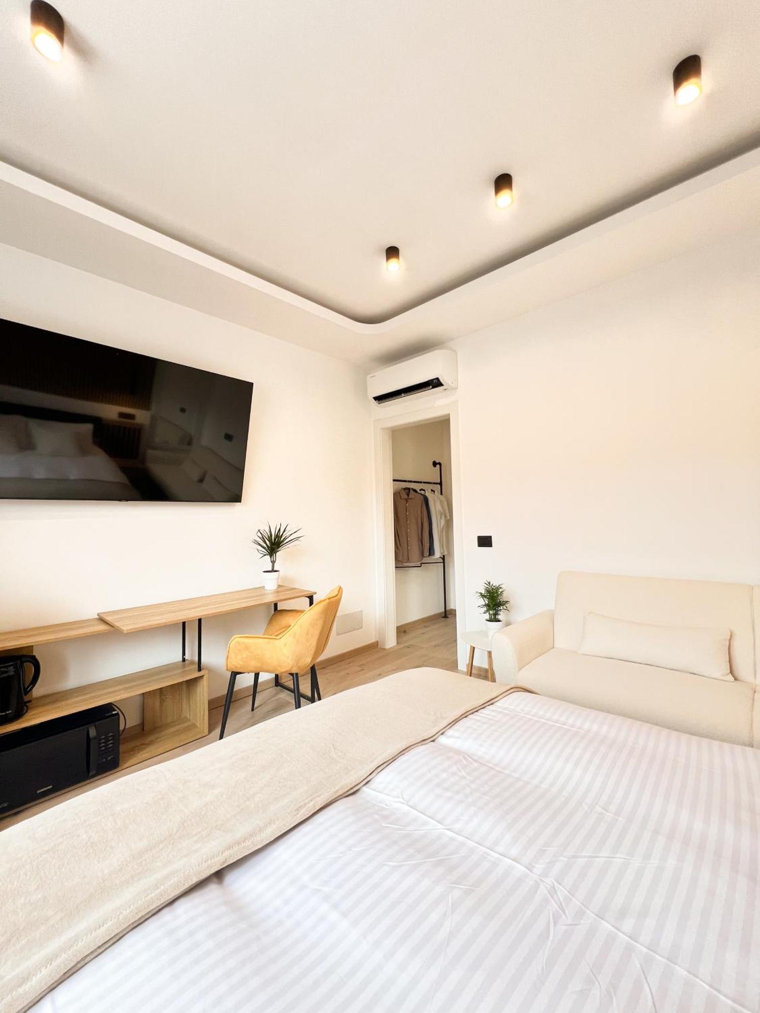 Milan Boutique Villa Paderno Dugnano Exterior photo